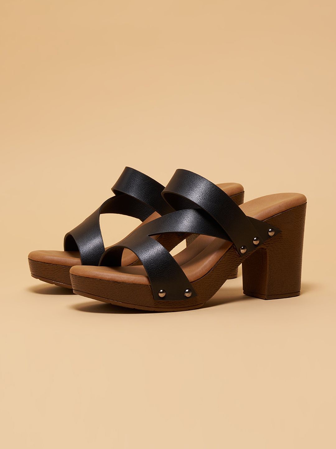 

ERIDANI Savia Solid Strappy Heels, Black