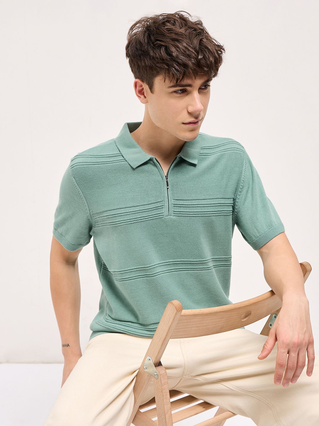 

THE BEAR HOUSE Men Self Design Polo Collar Cotton T-shirt, Green