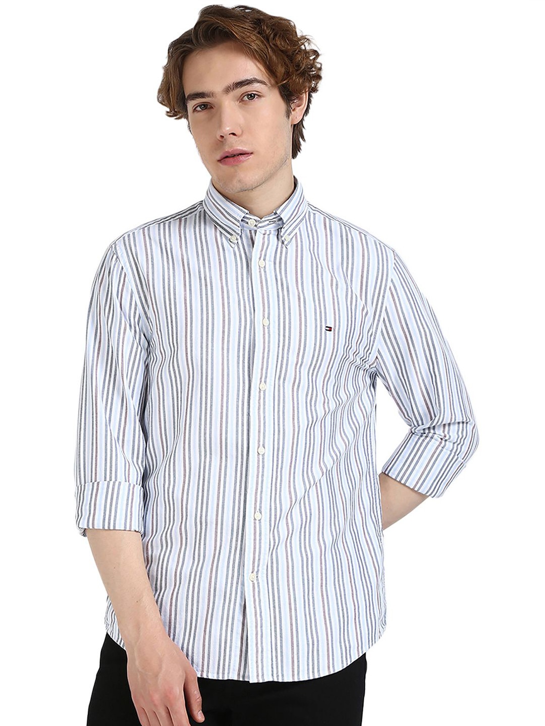 

Tommy Hilfiger Men Opaque Striped Casual Shirt, Blue