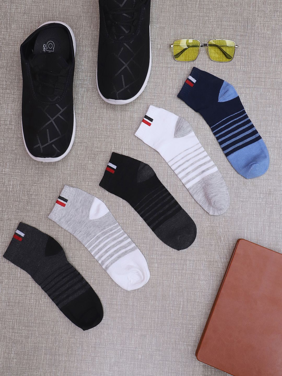 

VIMAL JONNEY Unisex Pack Of 5 Striped Ankle Length Cotton Socks, White