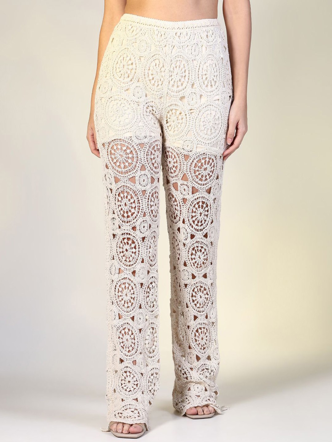 

SHOWOFF Women Self Design Comfort Trousers, White