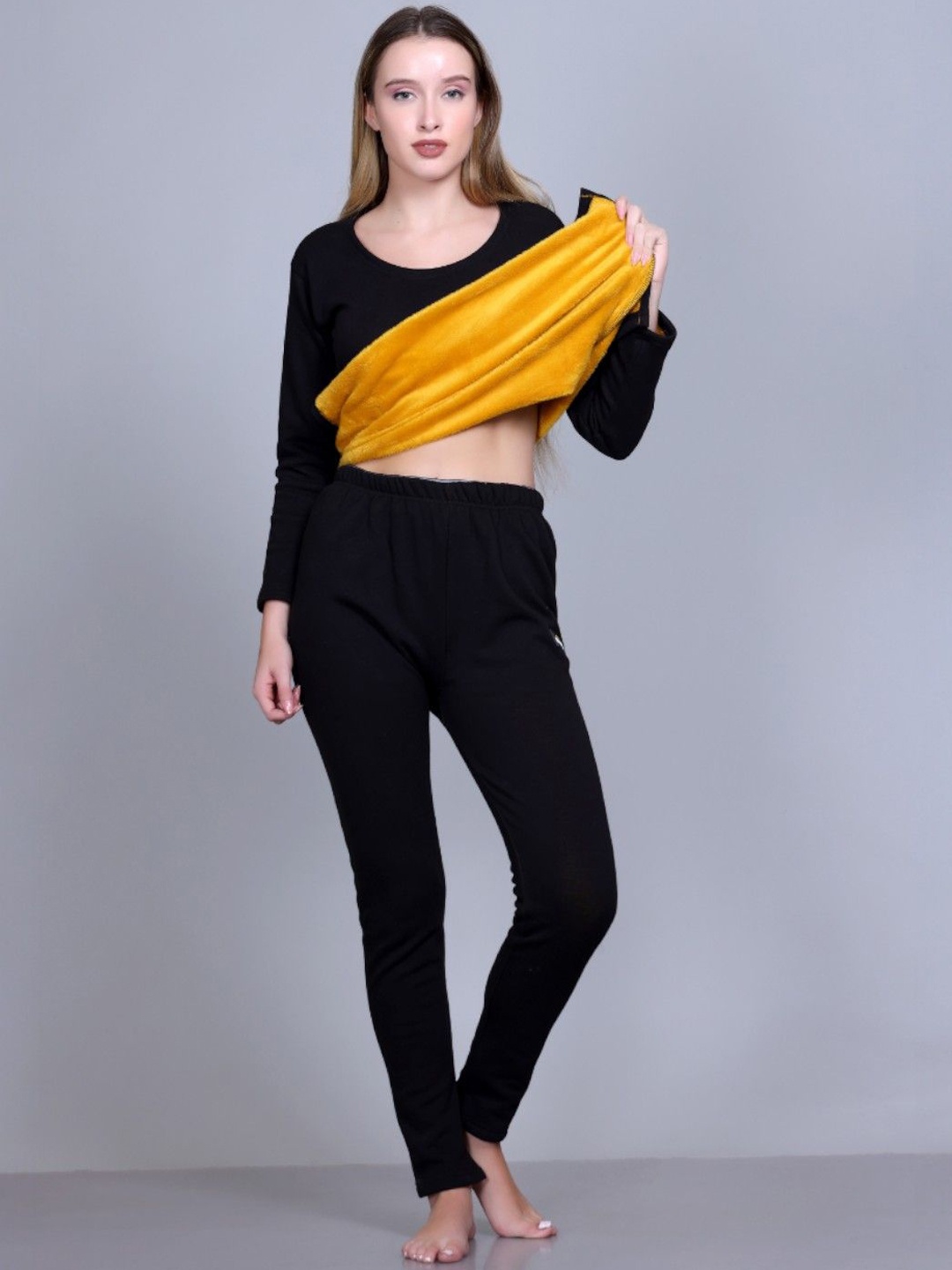 

TFA THE FASHION ADDICTION Women Round Neck Thermal Set, Black