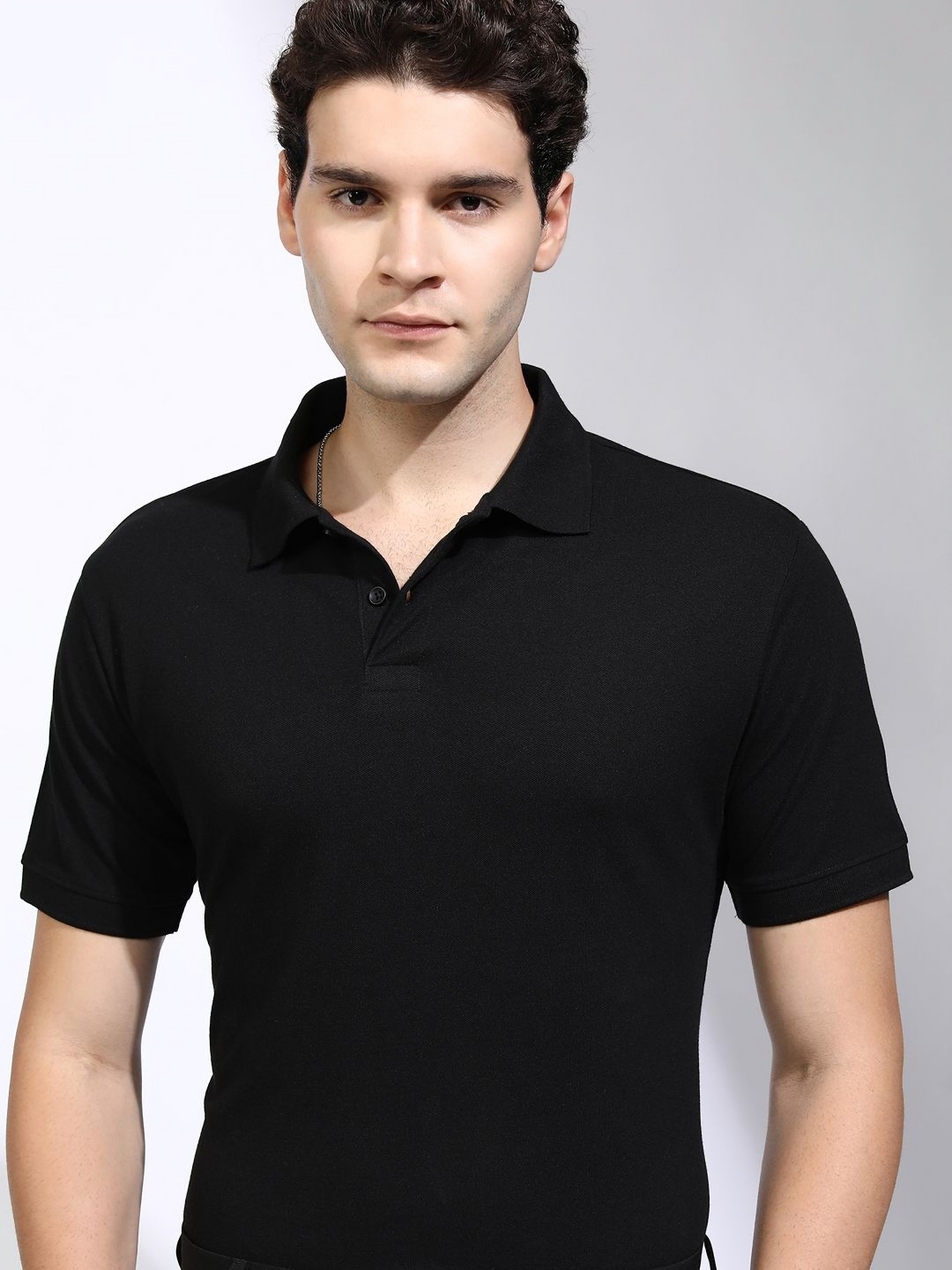 

HIGHLANDER Men Solid Polo Collar Cotton T-shirt, Black