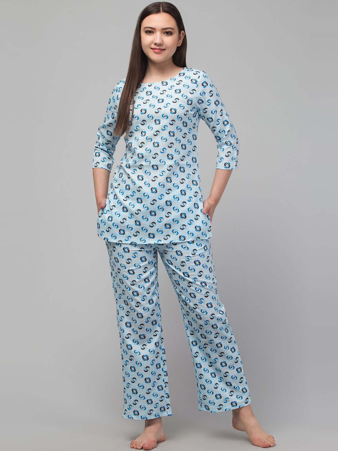 

Zuvino Women Printed Top With Pyajama Night Suit, Blue