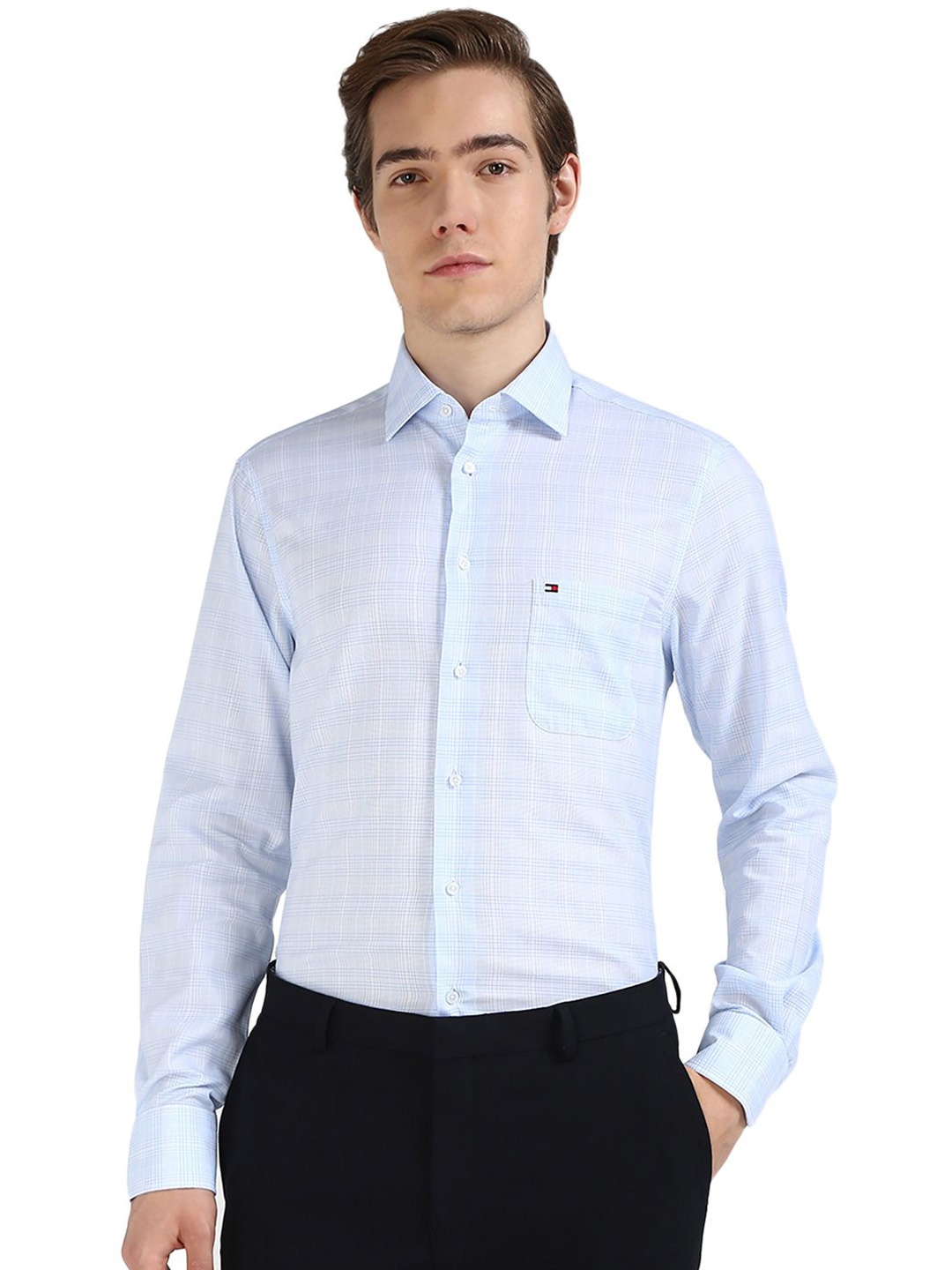 

Tommy Hilfiger Men Spread Collar Checked Cotton Formal Shirt, Blue