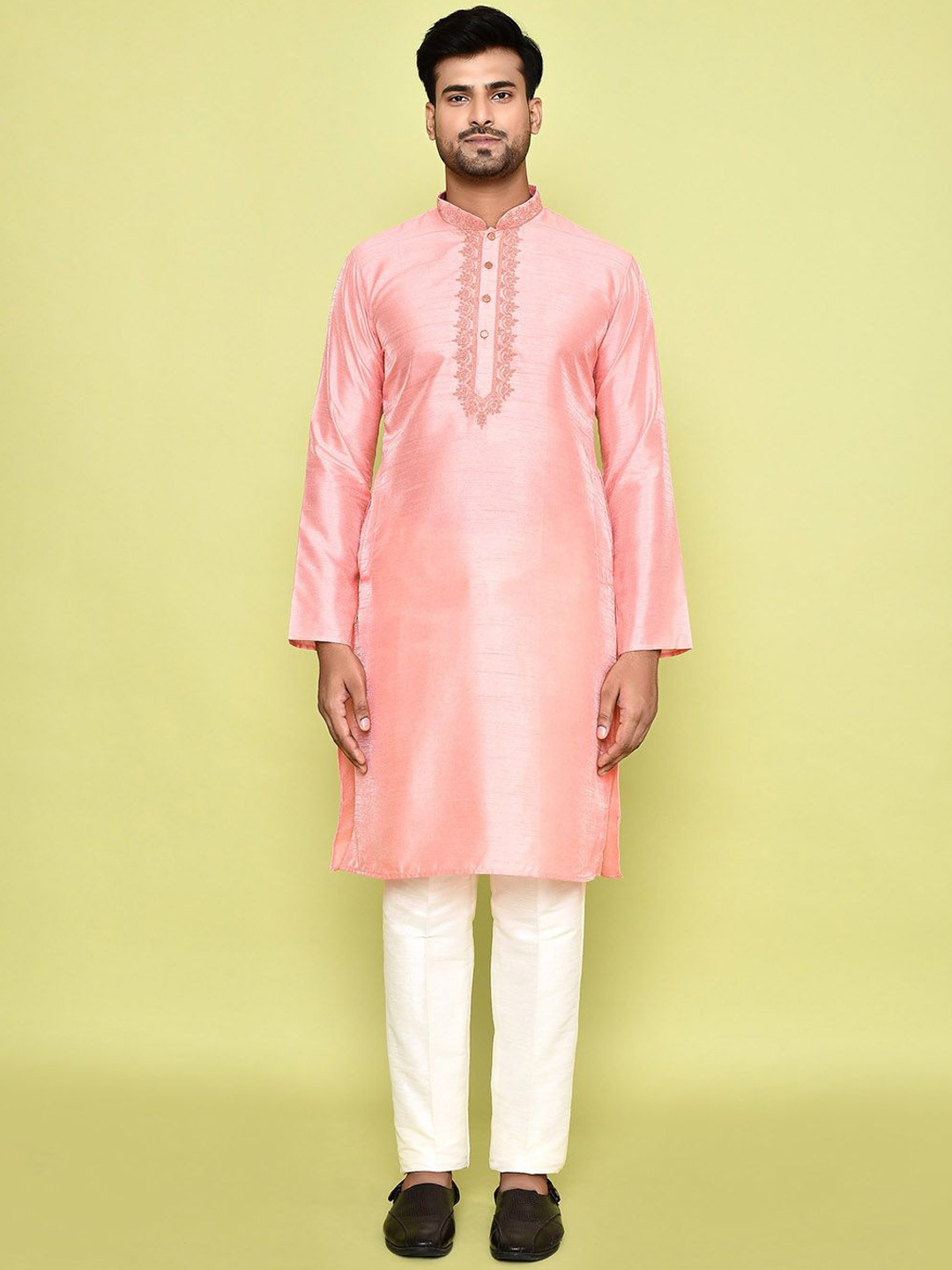 

Arihant Rai Sinha Floral Yoke Design Thread Work Kurta with Trouser, Pink