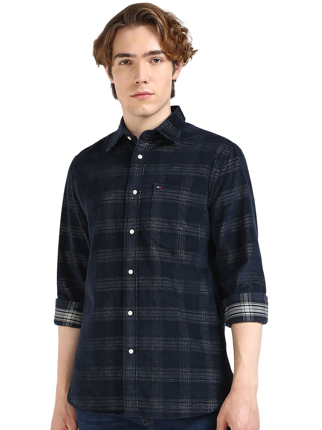 

Tommy Hilfiger Men Spread Collar Tartan Checked Cotton Casual Shirt, Navy blue