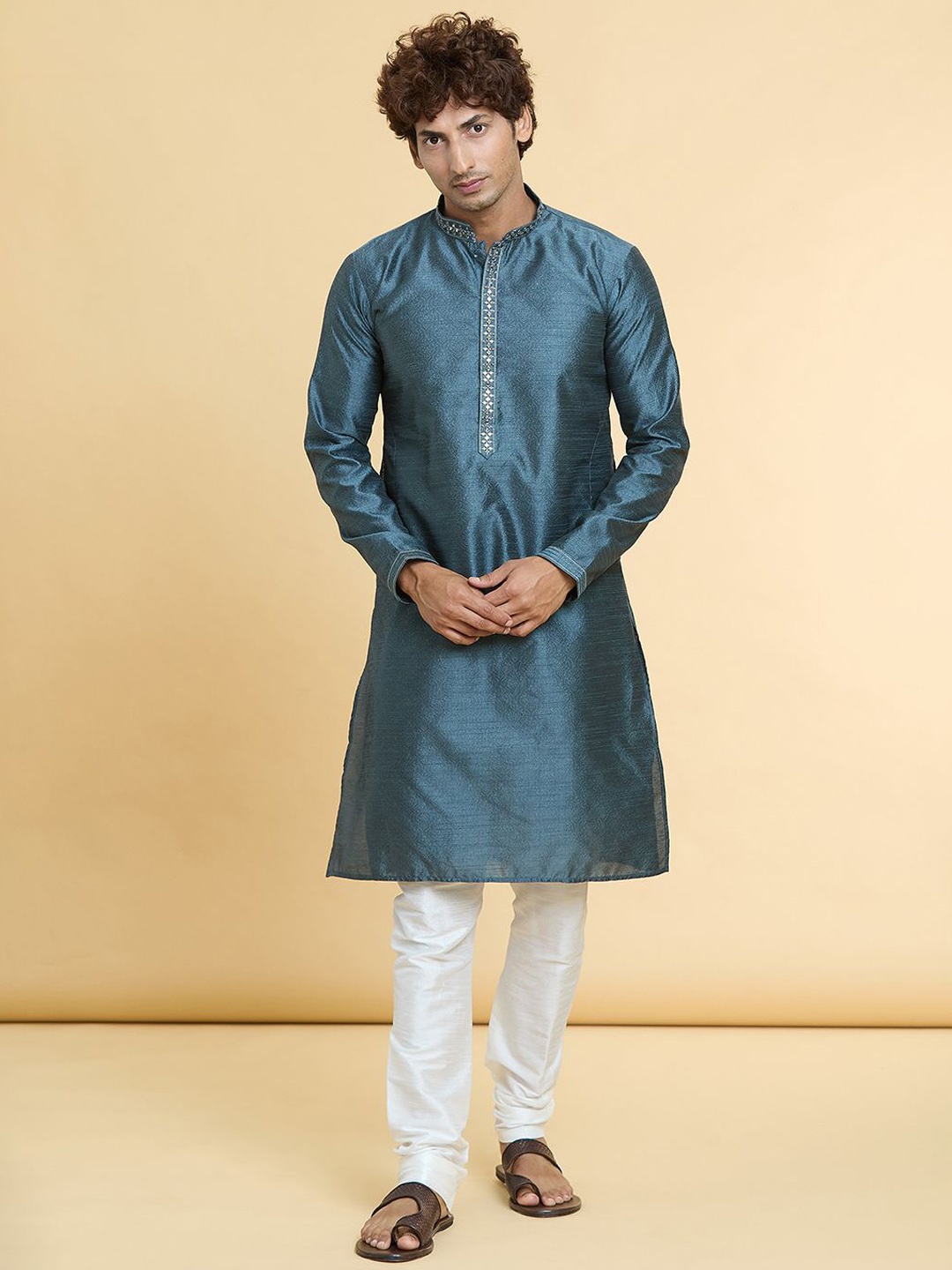 

Arihant Rai Sinha Men Regular Thread Work Kurta with Churidar, Grey