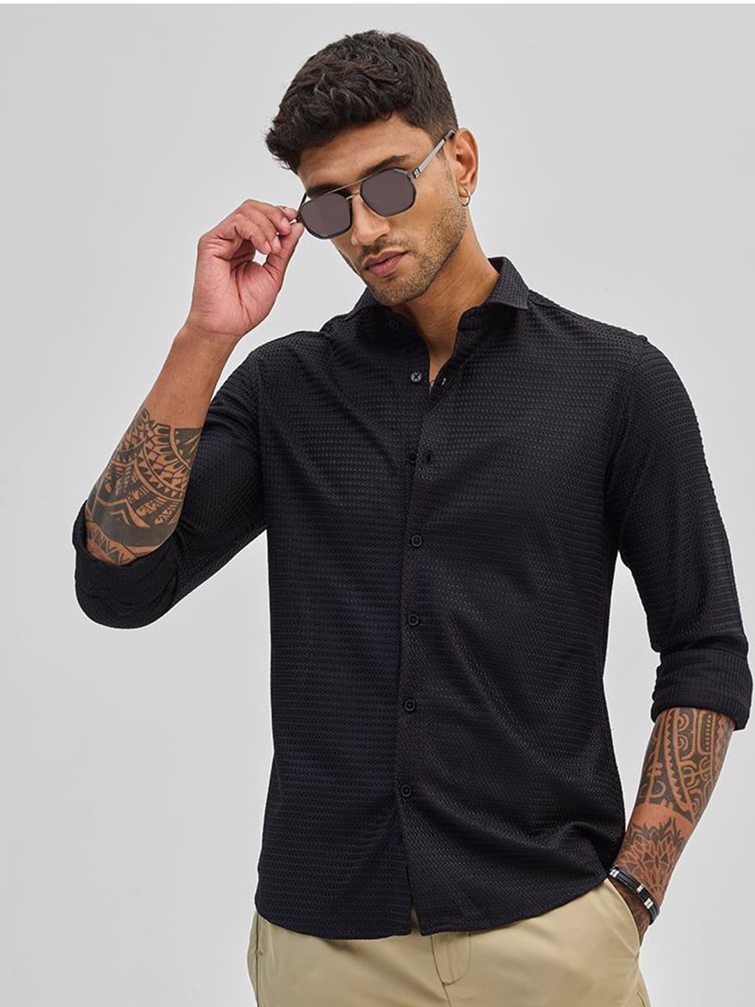 

Snitch Men Smart Spread Collar Textured Casual Shirt, Black