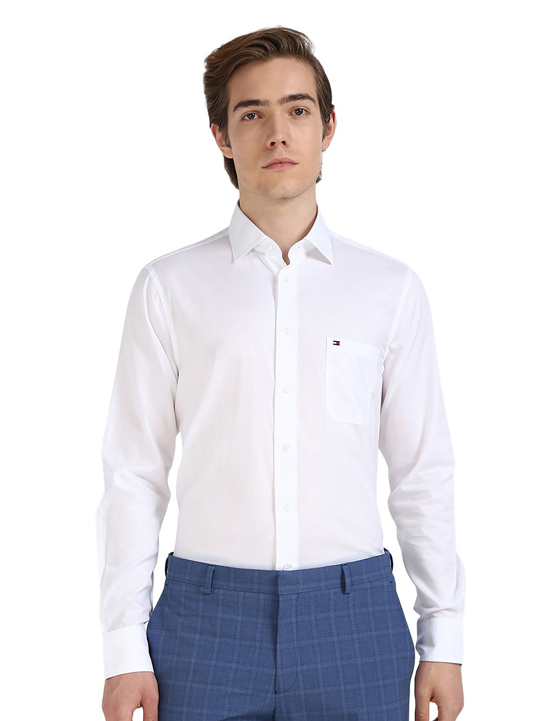 

Tommy Hilfiger Men Spread Collar Solid Cotton Formal Shirt, White