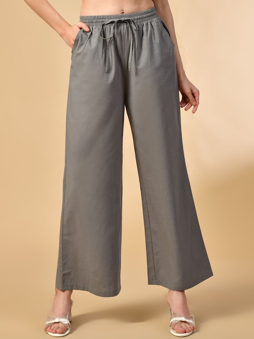 

PRETTY LOVING THING Women Pure Cotton Mid-Rise Trousers, Grey