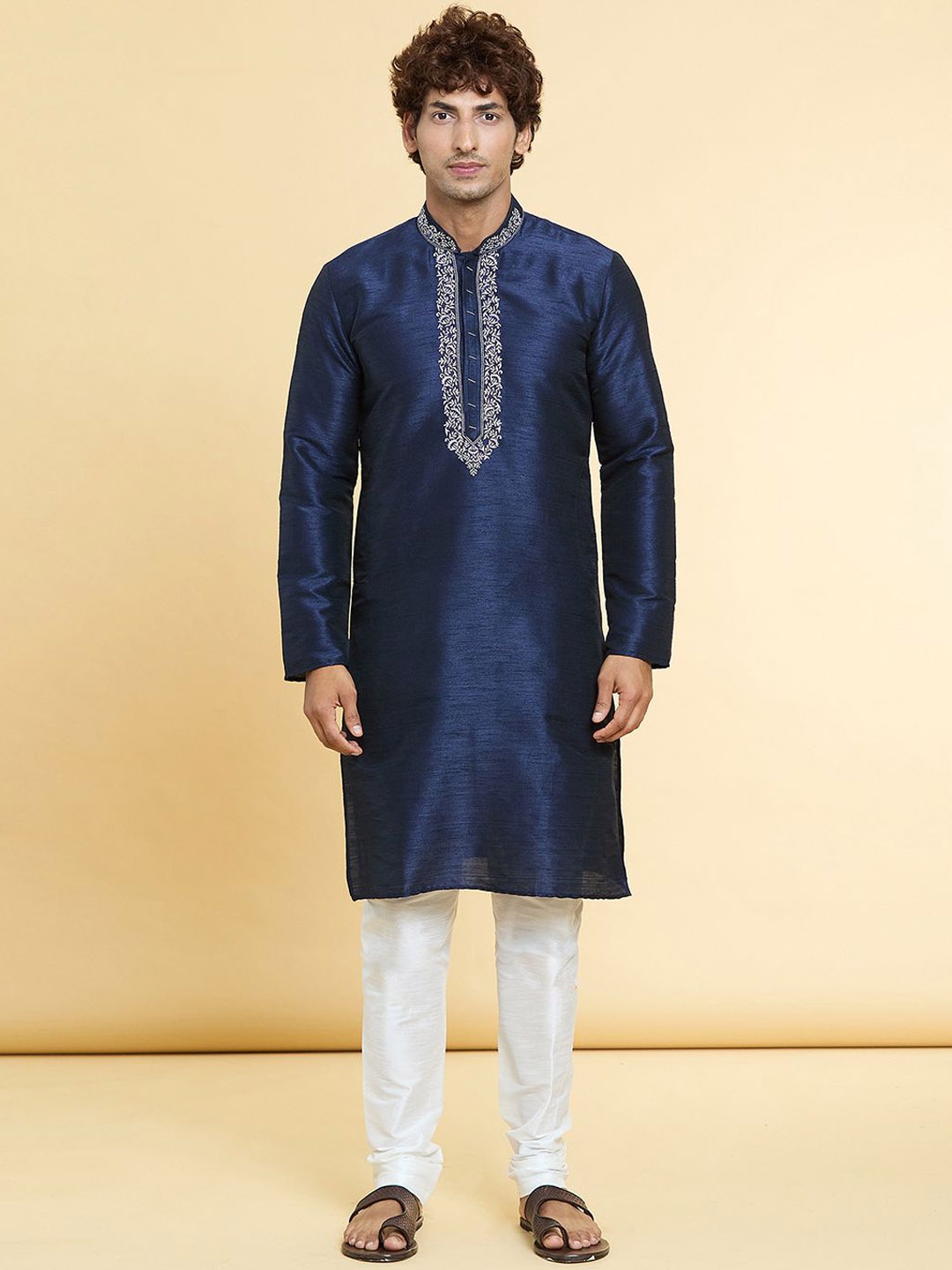 

Arihant Rai Sinha Mandarin Collar Floral Yoke Design Thread Work Kurta with Churidar, Navy blue