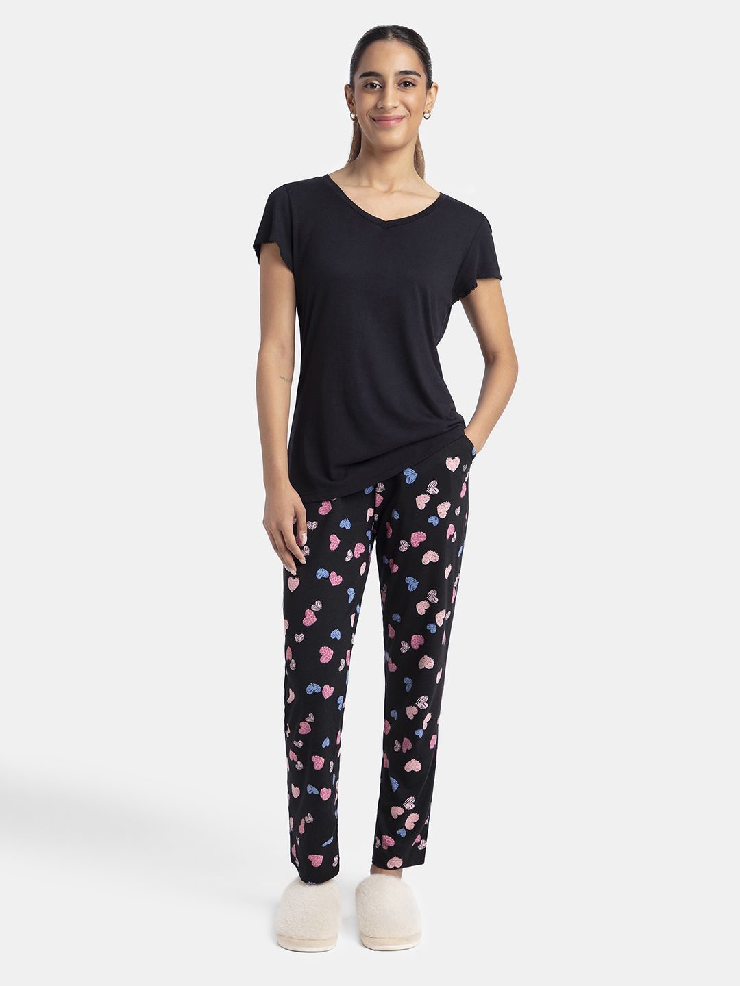 

Jockey Modal Cotton T-Shirt & Pyjama, Black