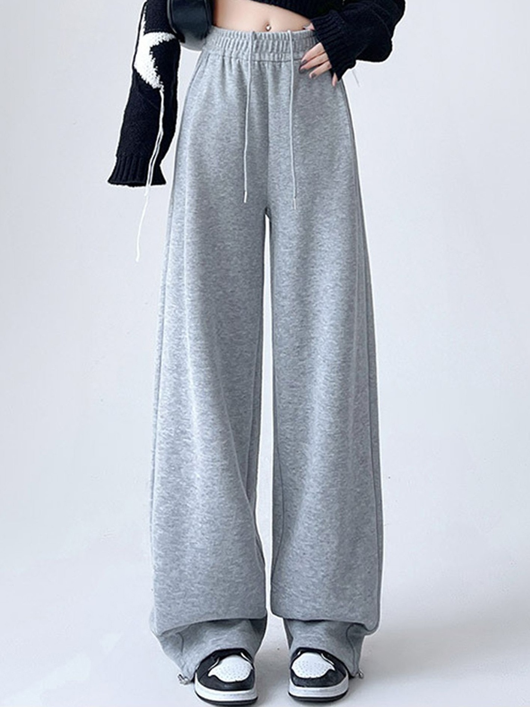 

LULU & SKY Women Loose Fit High-Rise Trousers, Grey