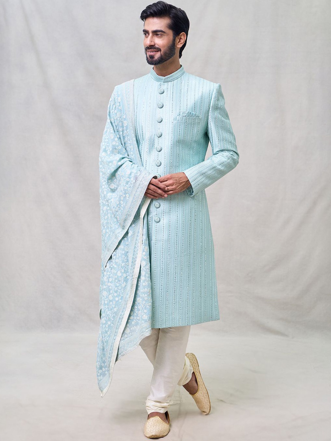 

Arihant Rai Sinha Men Embroidered Pure Silk Sherwani Set, Blue