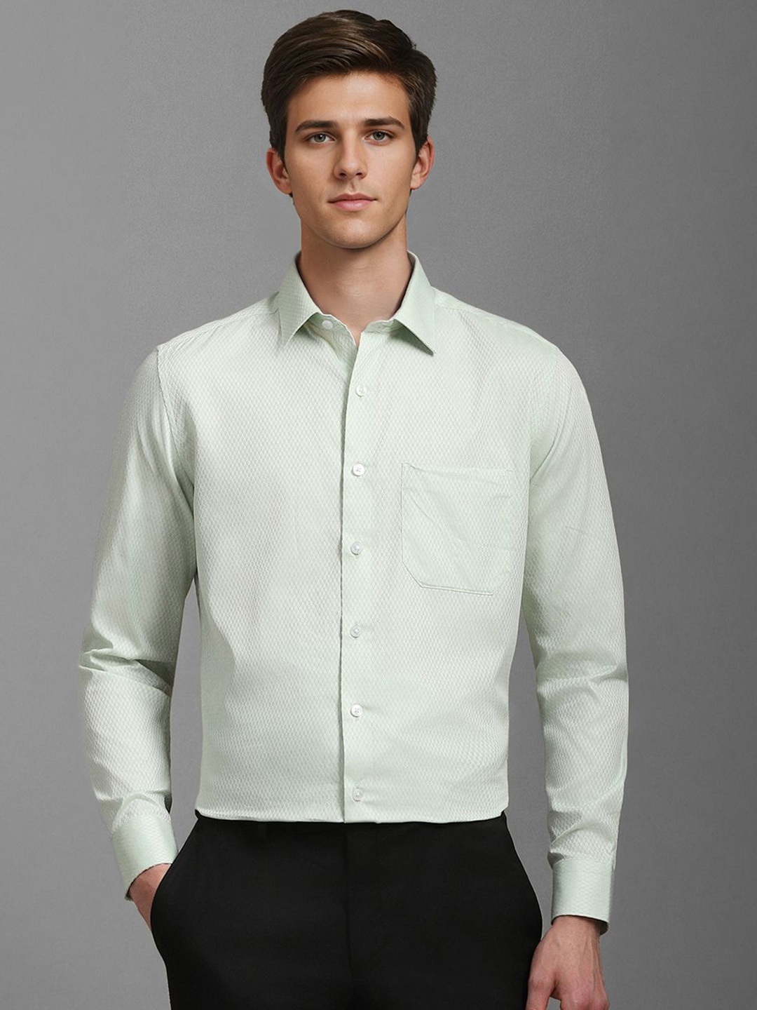 

Louis Philippe Men Spread Collar Textured Cotton Slim Fit Formal Shirt, Green