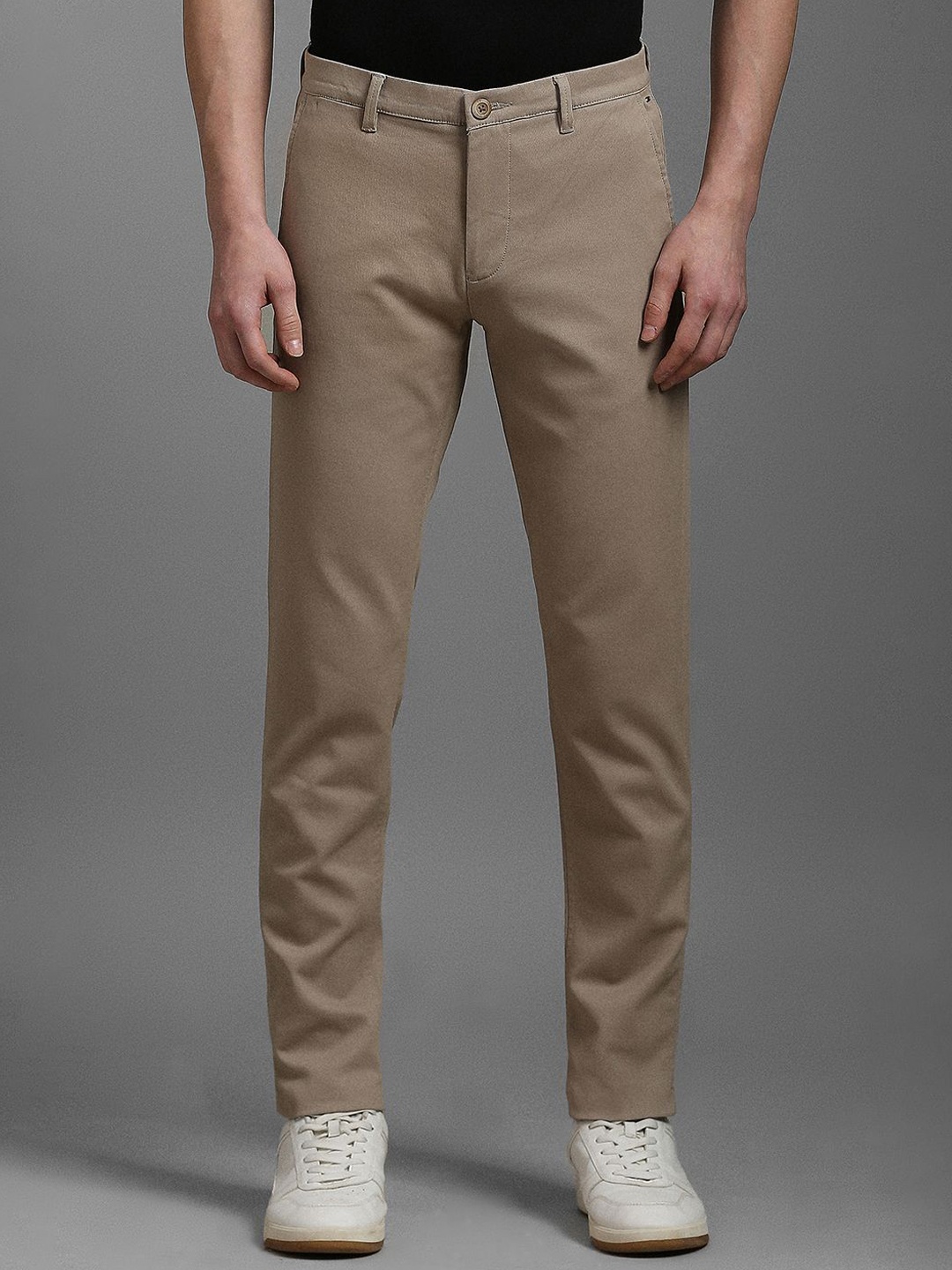 

Louis Philippe Sport Men Smart Mid-Rise Regular Fit Trousers, Brown