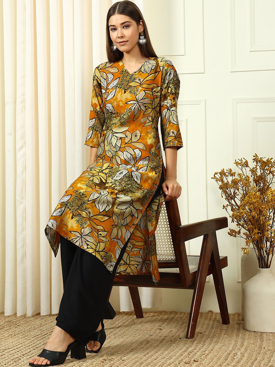 

Anouk Rustic Mustard Yellow & Green Tropical Printed V-Neck Straight Kurta