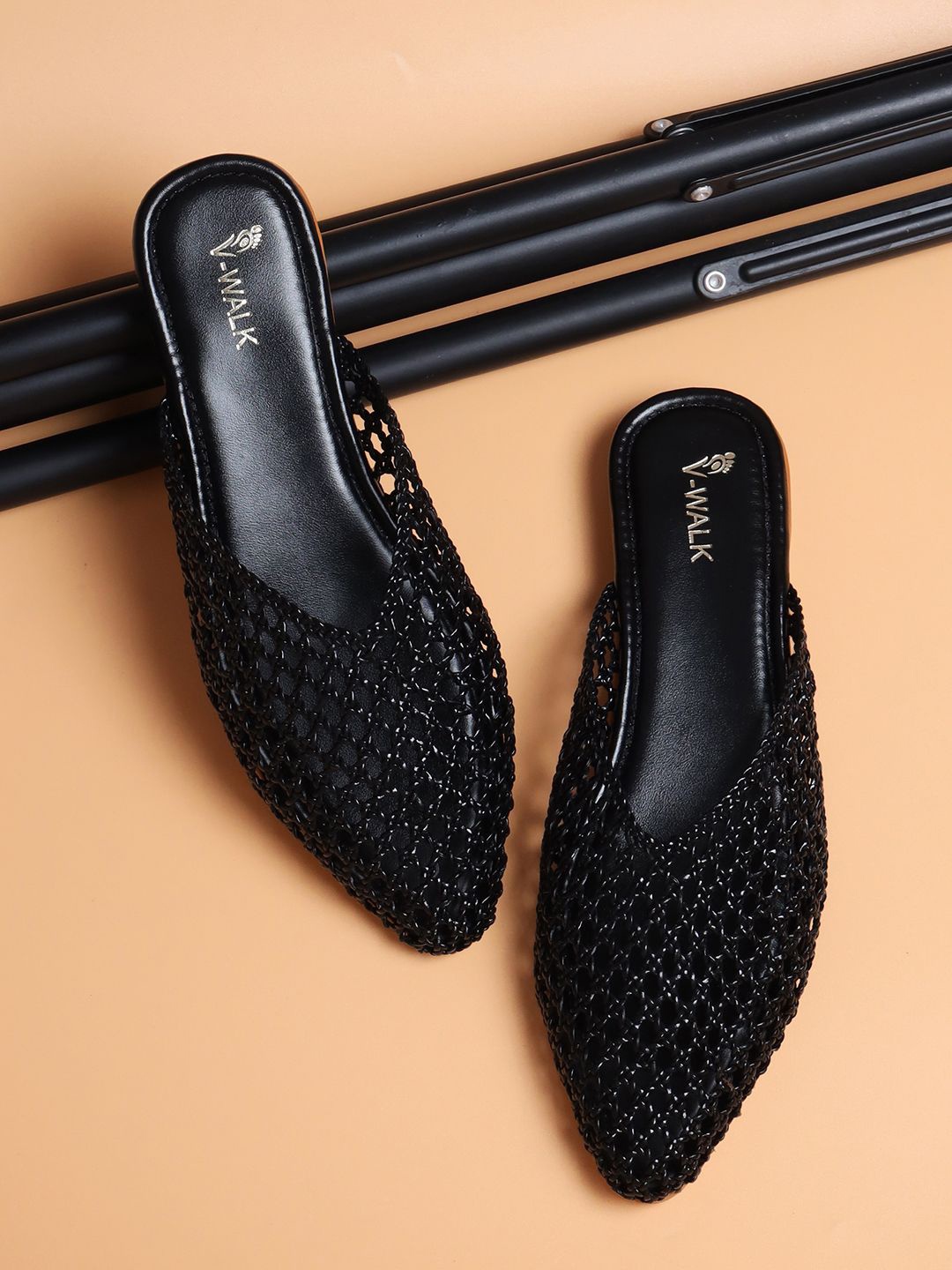 

V-WALK Women Embellished Round Toe Mules Flats, Black