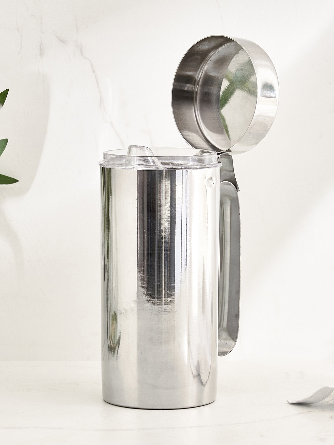 

Home Centre Corsica Aresco Stainless Steel Oil Can - 650ml, Silver