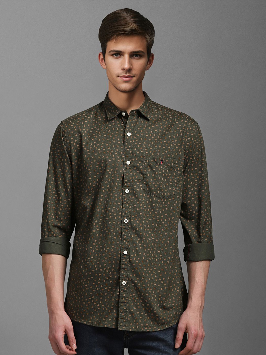 

Louis Philippe Jeans Men Spread Collar Floral Printed Cotton Slim Fit Casual Shirt, Olive