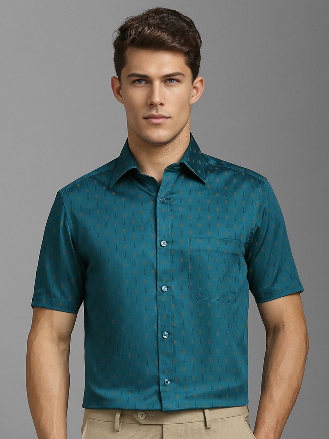 

Louis Philippe Men Classic Spread Collar Conversational Printed Cotton Formal Shirt, Teal