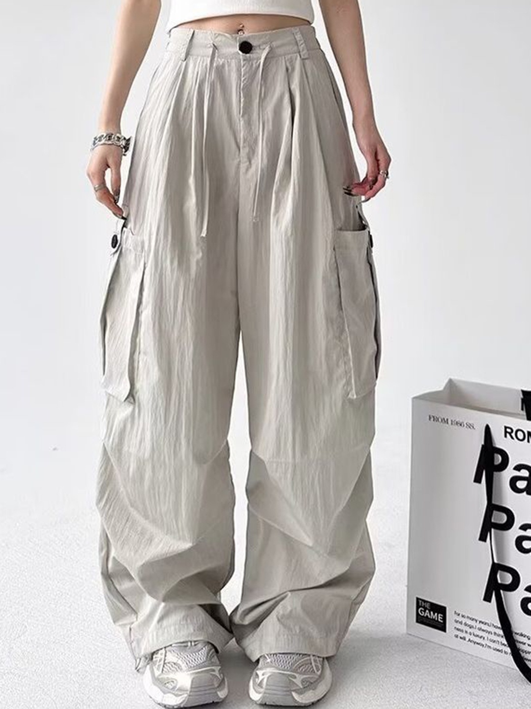 

LULU & SKY Women Loose Fit High-Rise Trousers, Silver