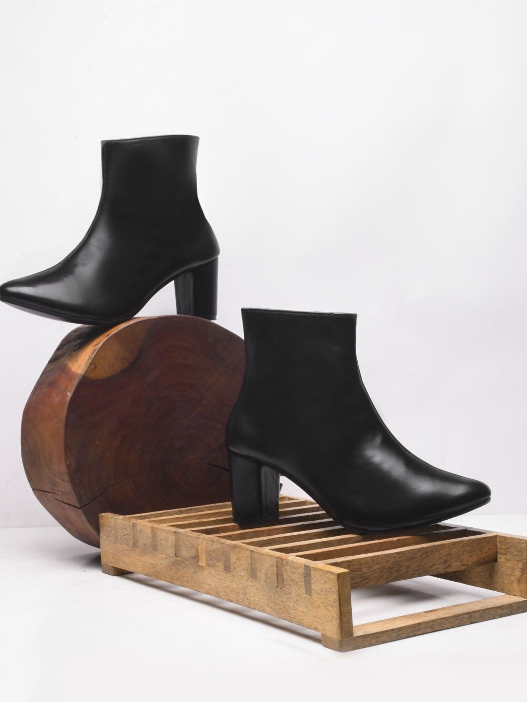

JM Looks Women Pointed Toe Blocked Heeled Mid-Top Boots, Black