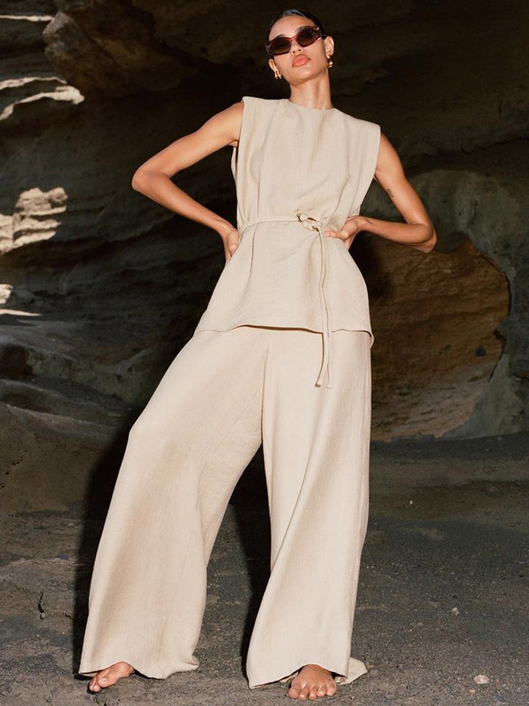 

LULU & SKY Women Mid-Rise Loose Fit Wide Leg Trousers, Khaki