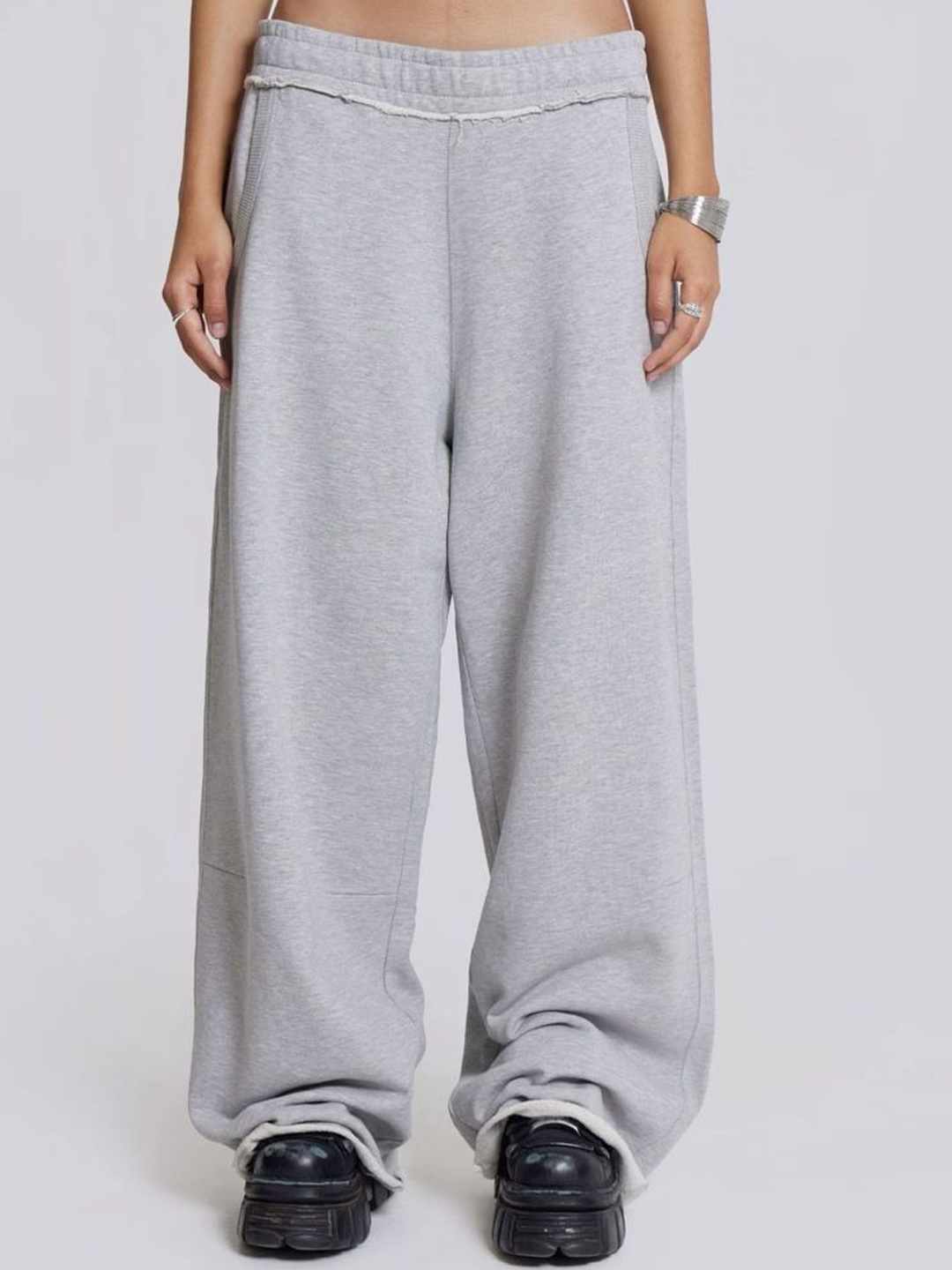 

LULU & SKY Women Loose Fit High-Rise Trousers, Grey