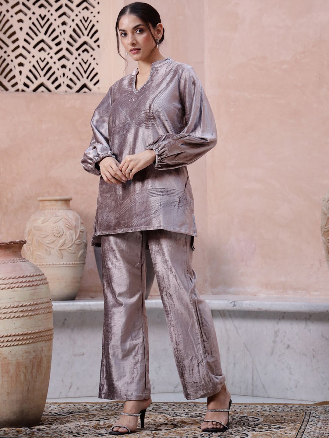 

Sangria Mauve Long Sleeves Top With Trousers