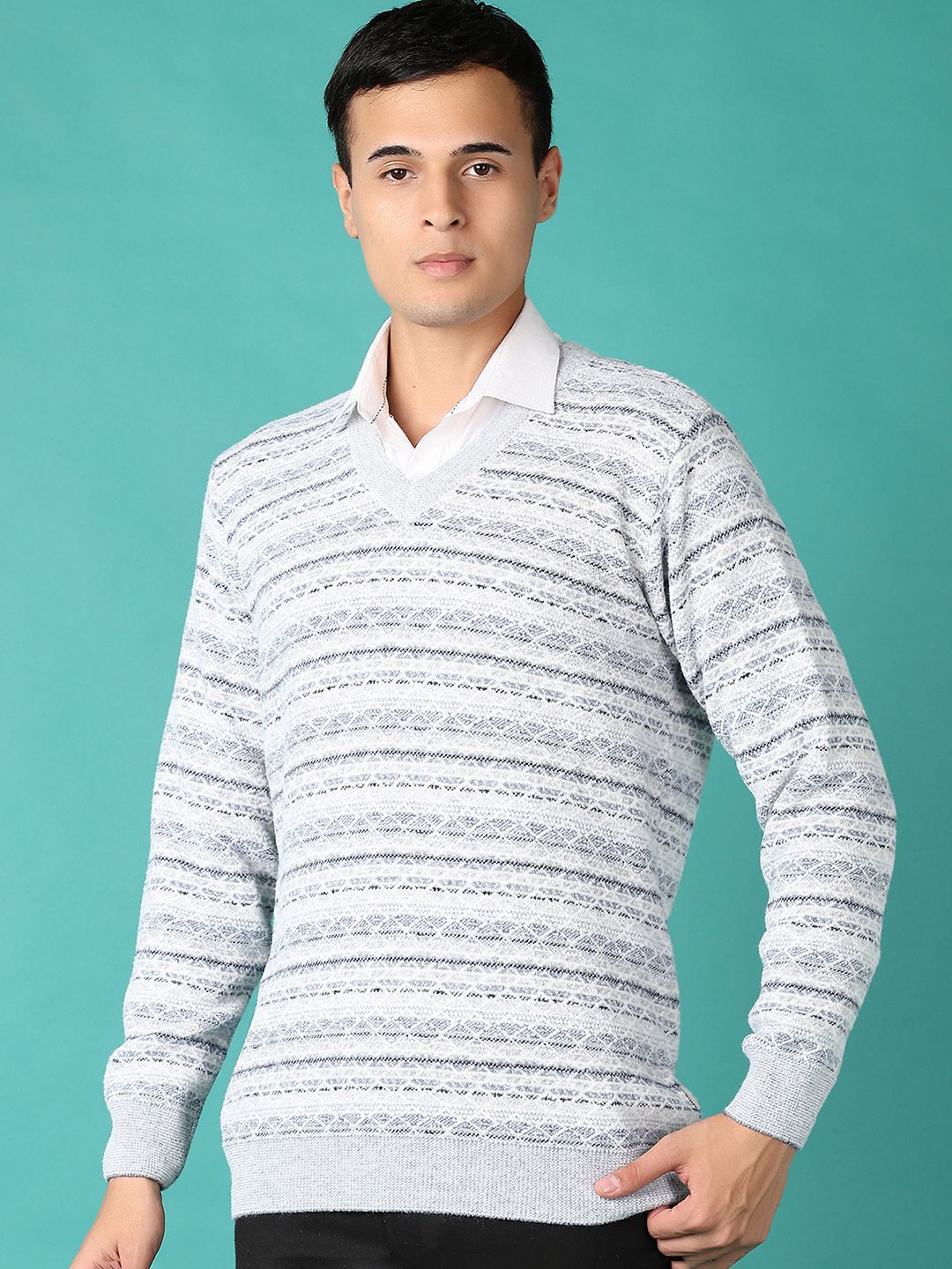 

V-Mart Men Striped Pullover Sweater, Blue