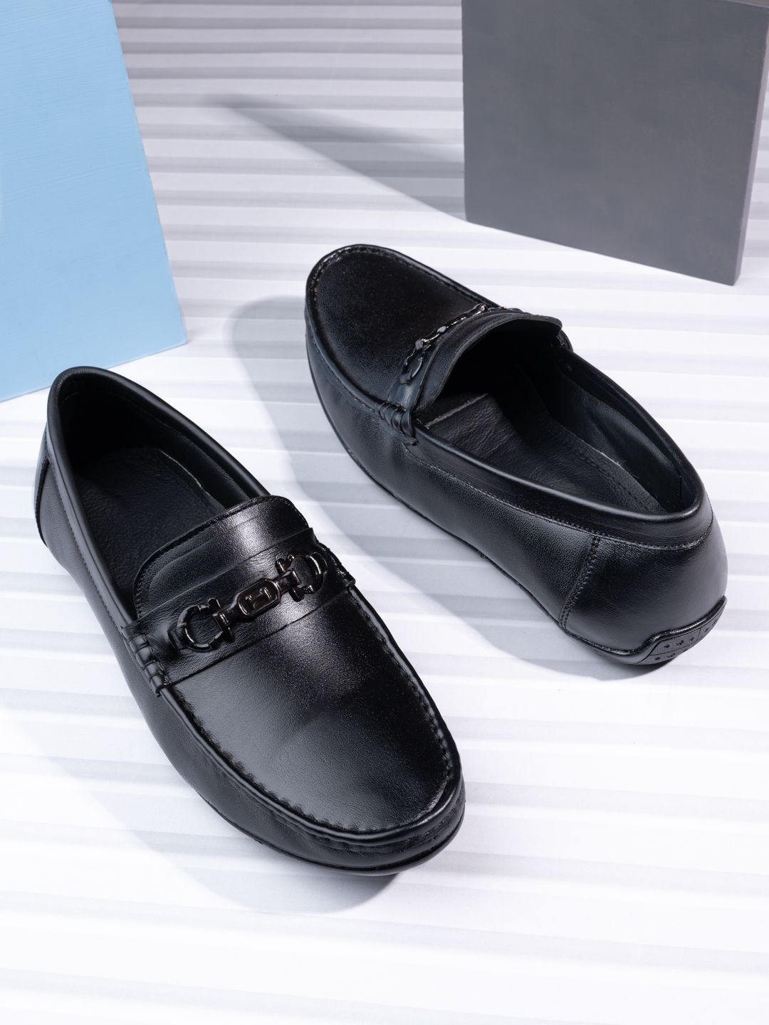 

MENGLER Men Leather Slip-On Round Toe Loafers, Black