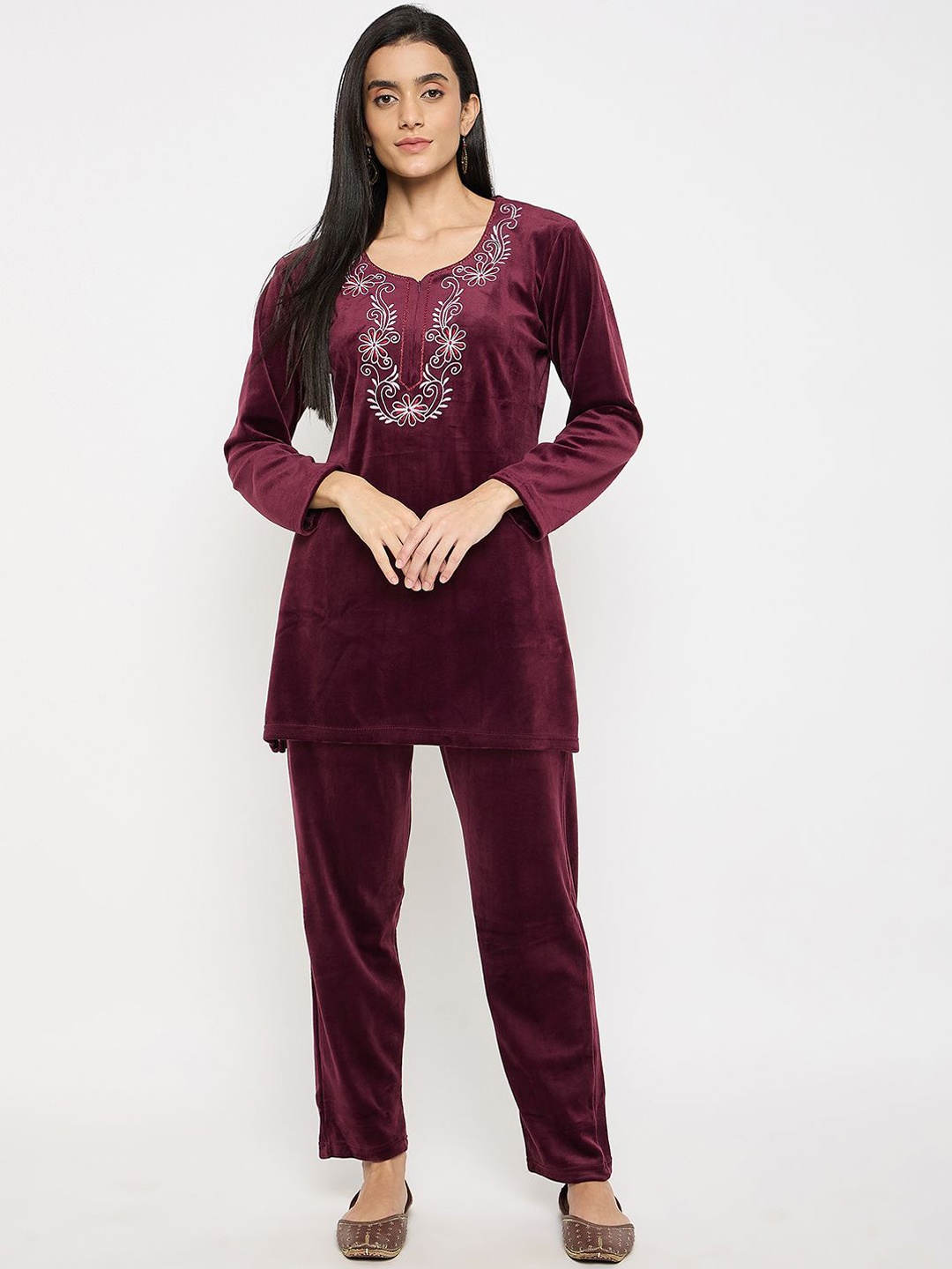 

Camey Long Sleeves Embroidered Tunic With Trousers, Purple