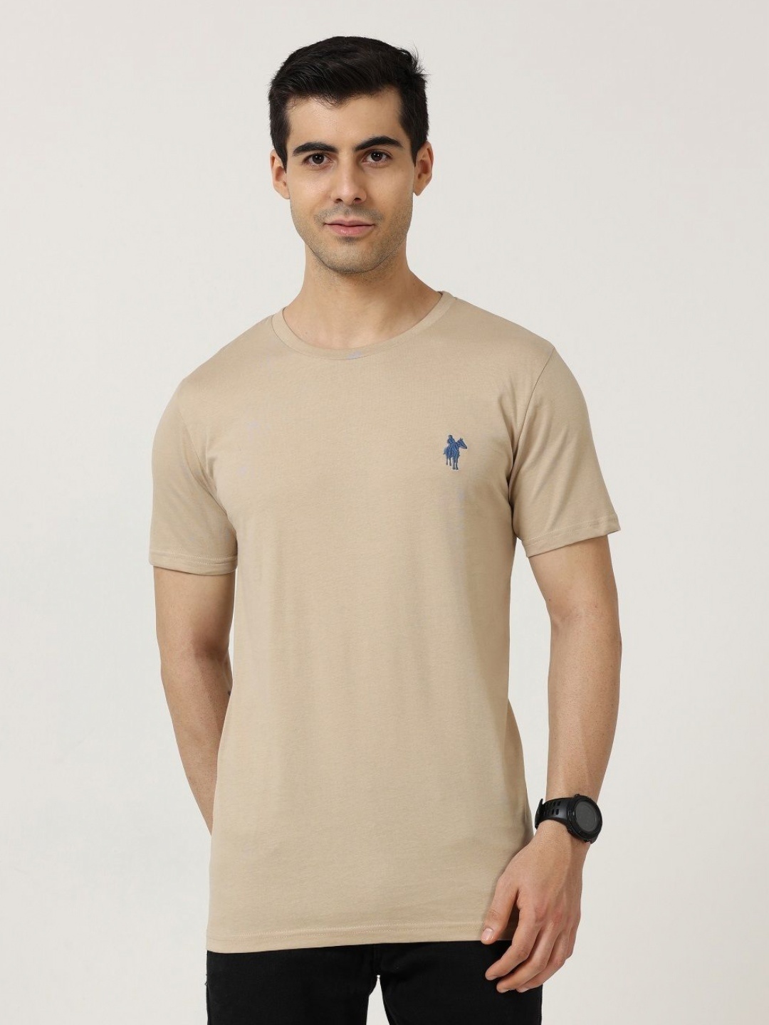 

Masculino Latino Men Solid Round Neck Cotton T-shirt, Beige