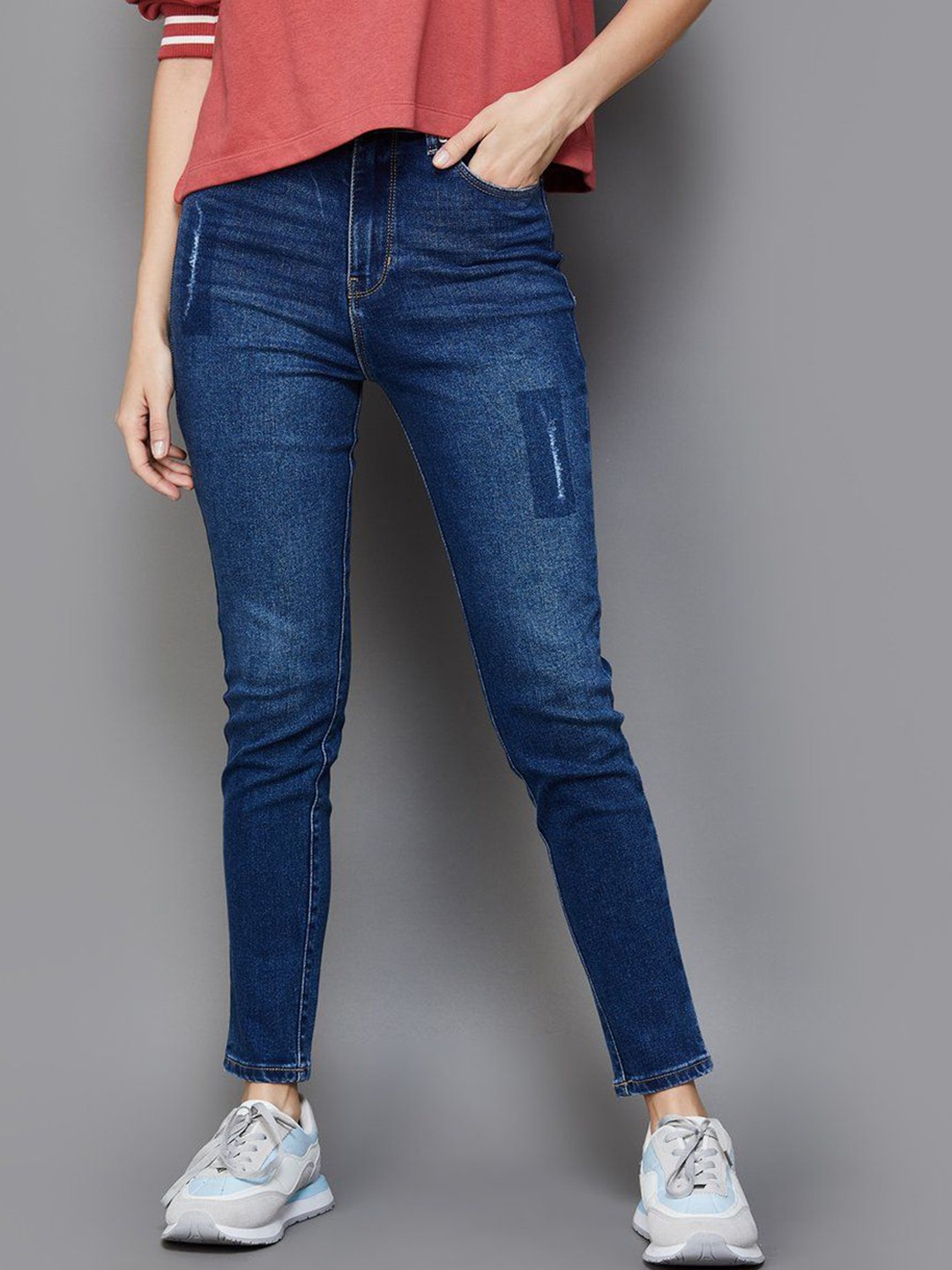 

Xpose Women Comfort Slim Fit High-Rise Low Distress Cotton Jeans, Blue