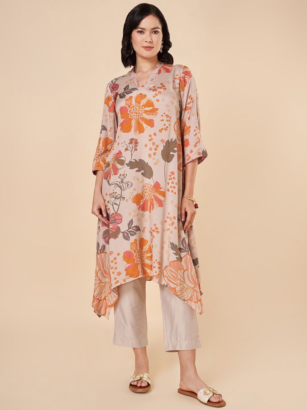 

Marigold Lane Floral Printed V-Neck A-Line Kurta, Cream