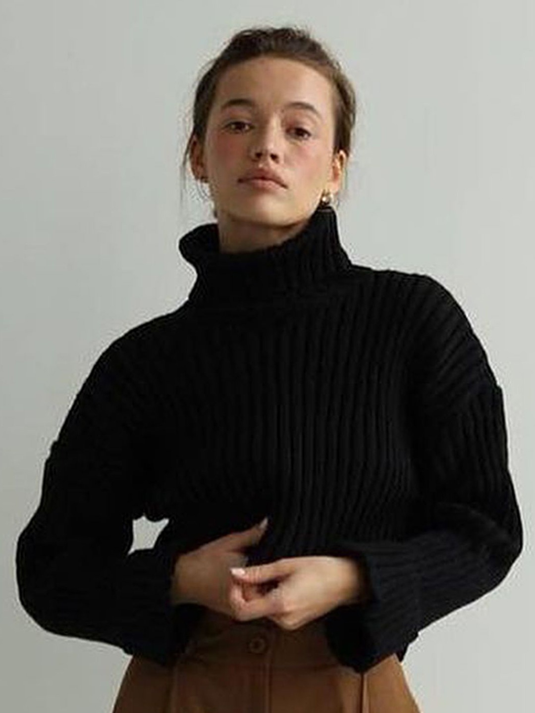 

LULU & SKY Women Turtle Neck Long Sleeves Pullover, Black