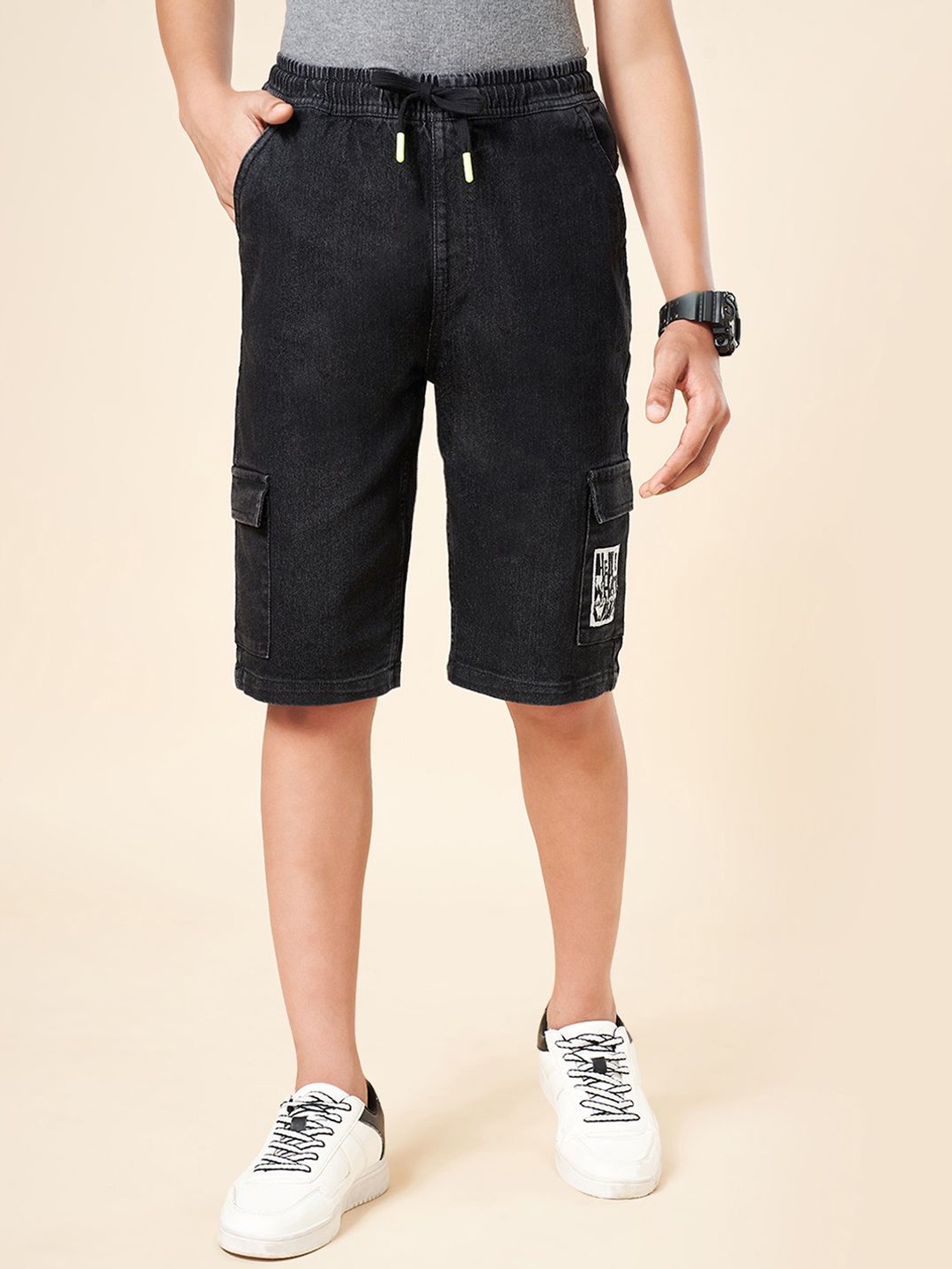 

Coolsters by Pantaloons Boys Cotton Regular Fit Shorts, Black