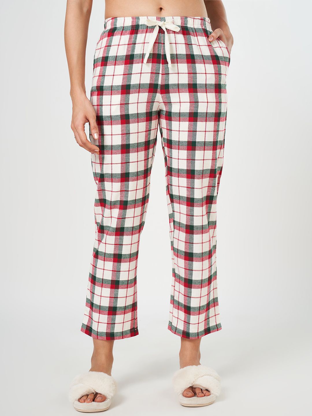 

Dreamz by Pantaloons Women Checked Cotton Mid-Rise Lounge Pants, Off white