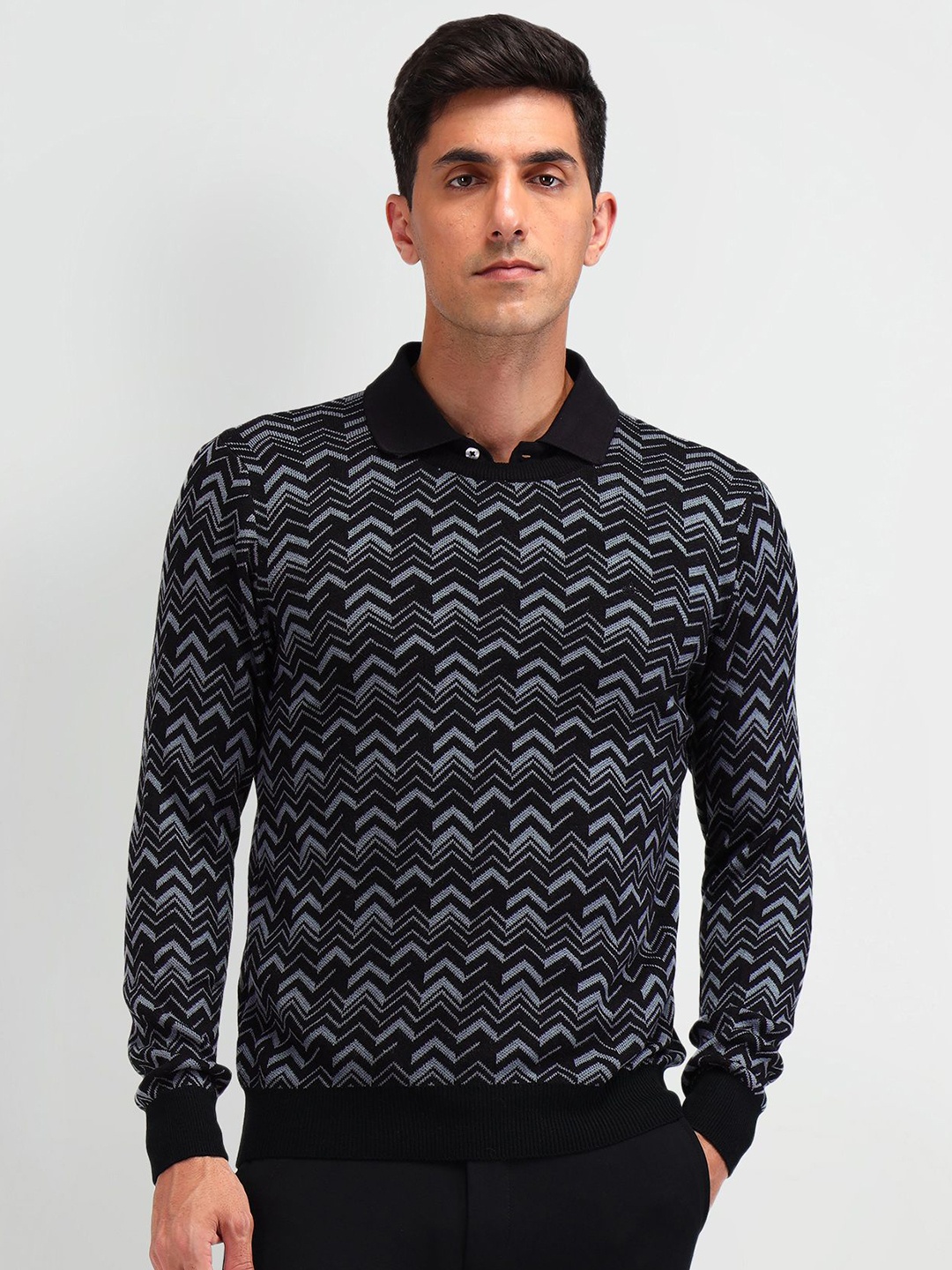

Arrow Men Chevron Printed Cotton Pullover, Black