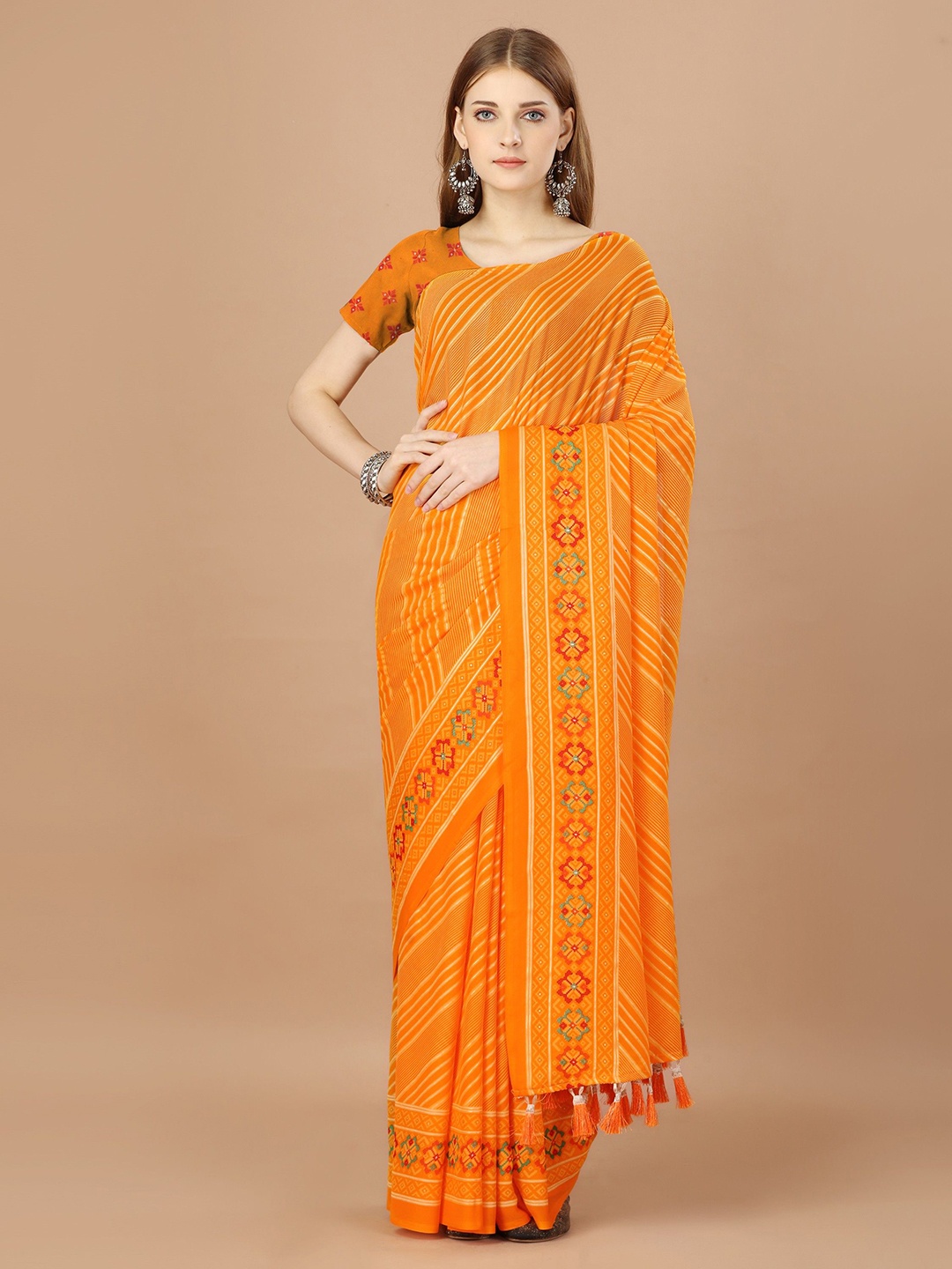 

DIVASTRI Leheriya Printed Leheriya Saree, Yellow
