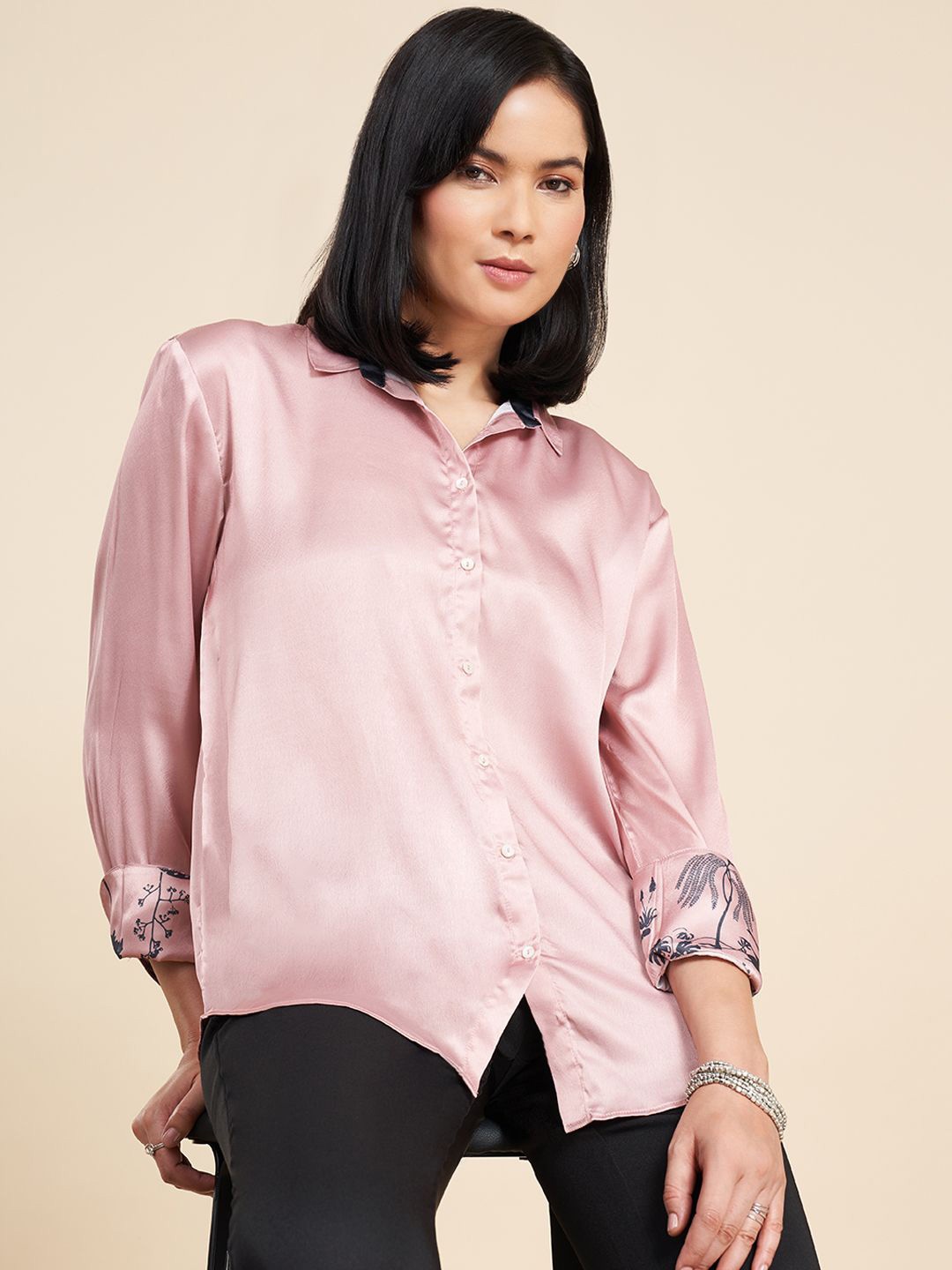 

Marigold Lane Women Shirt Collar Long Sleeves Shirt Style Top, Peach