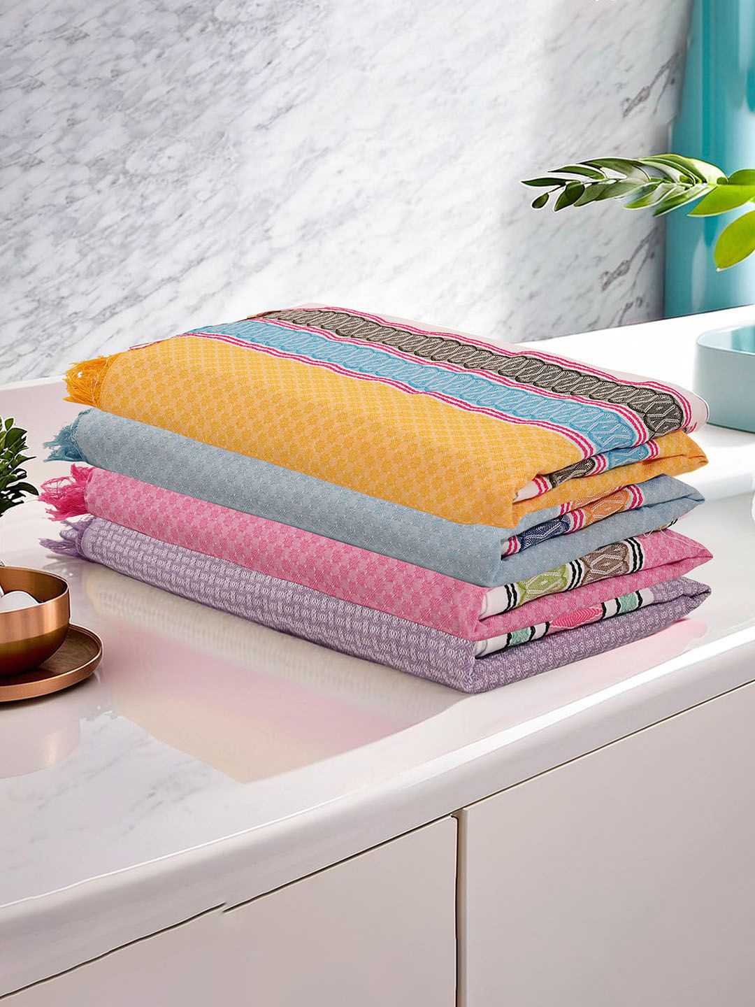 

Kuber Industries Assorted 4 Pieces Striped 260 GSM Cotton Bath Towels