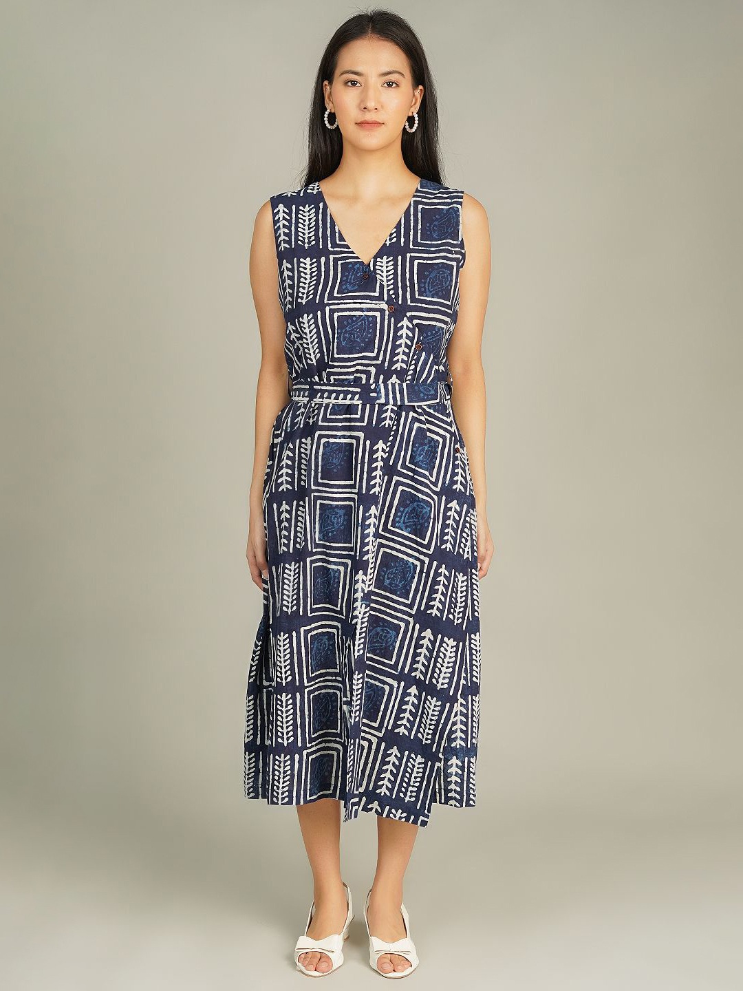 

INDOPHILIA Women Geometric Printed A-Line Midi Dress, Blue