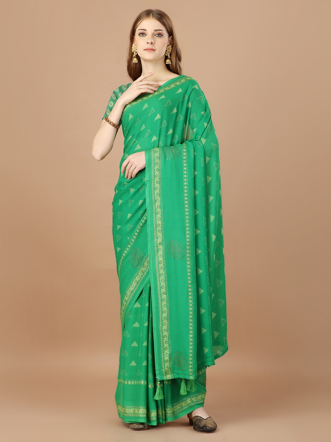 

DIVASTRI Ethnic Motifs Printed Beads and Stones Saree, Green