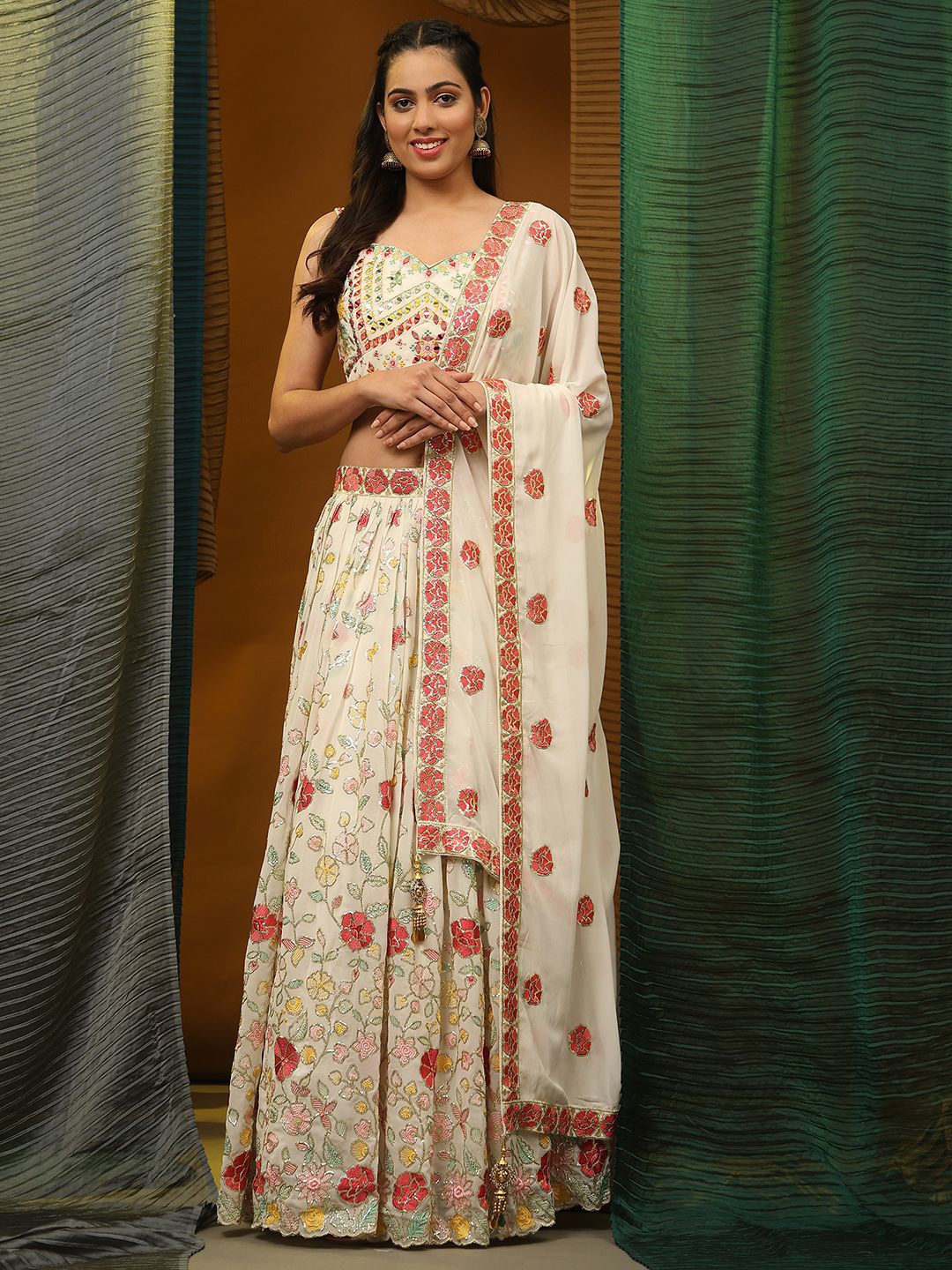 

VANAKARA Embroidered Mirror Work Ready to Wear Lehenga & Blouse With Dupatta, Cream