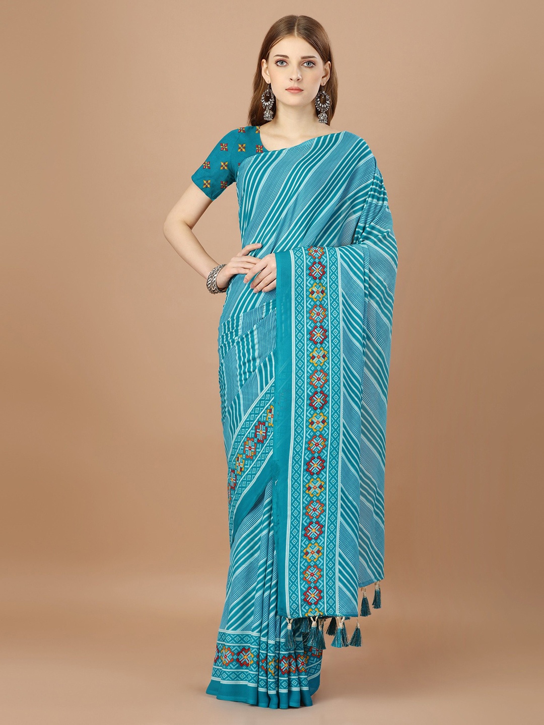 

DIVASTRI Women Leheriya Printed Designer Saree With Blouse Piece, Blue