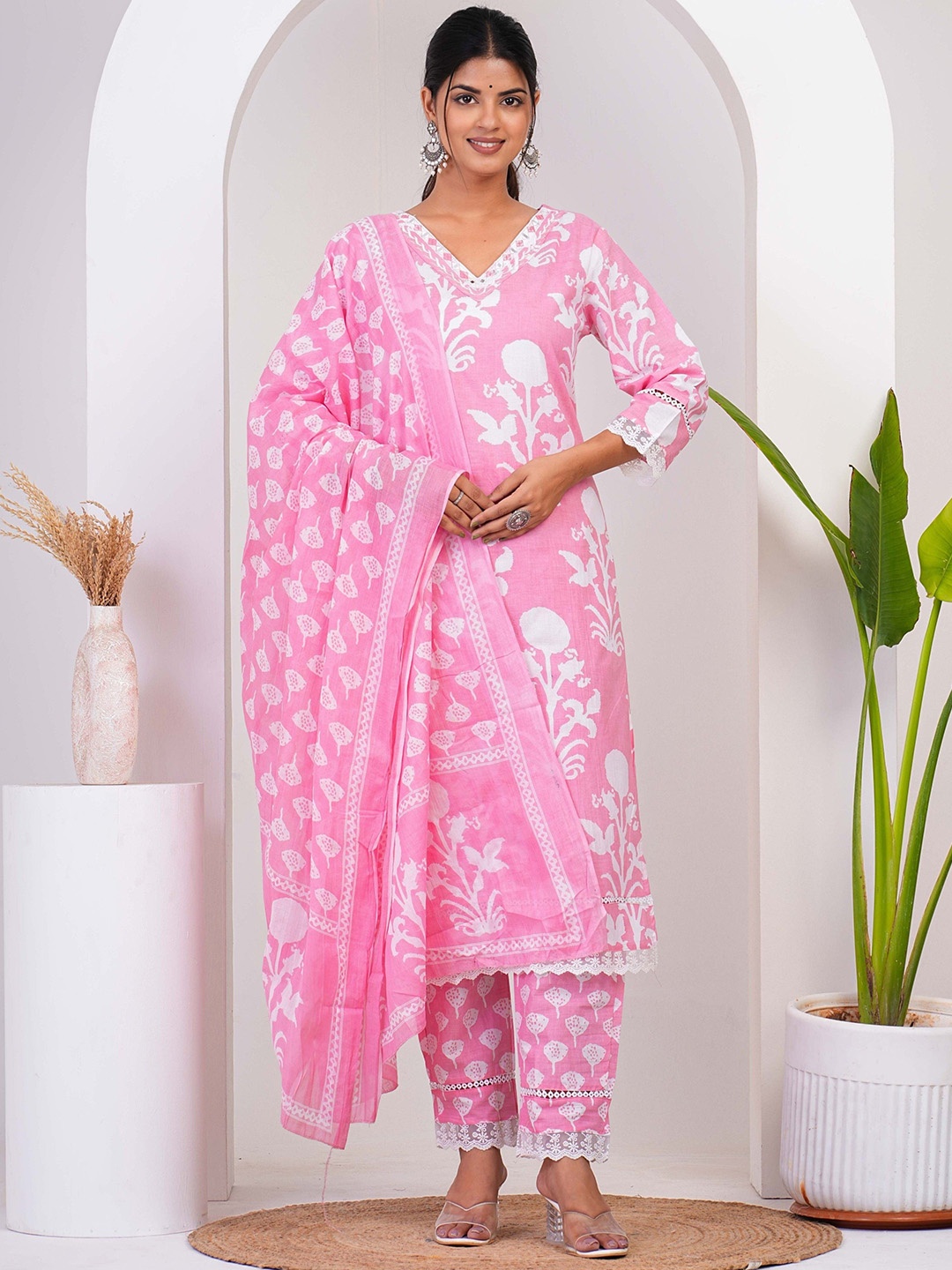 

KALINI Women Floral Printed Regular Thread Work Pure Cotton Kurta with Trousers & With Dupatta, Pink