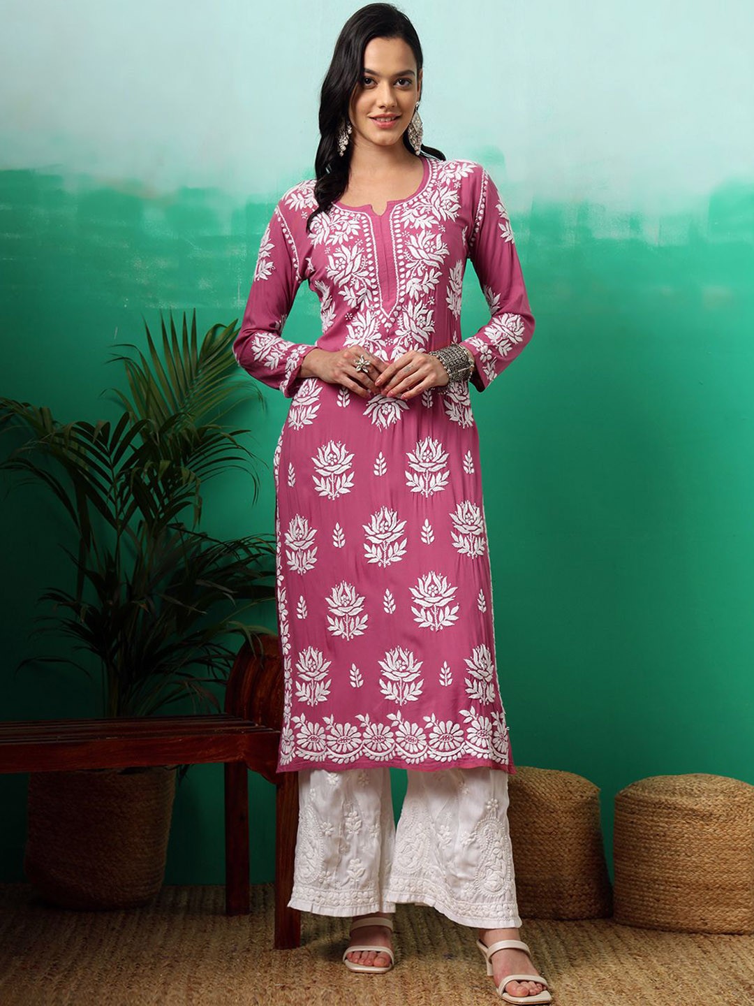 

The Chikan Label Women Ethnic Motifs Hand Embroidered Straight Chikankari Kurta, Peach